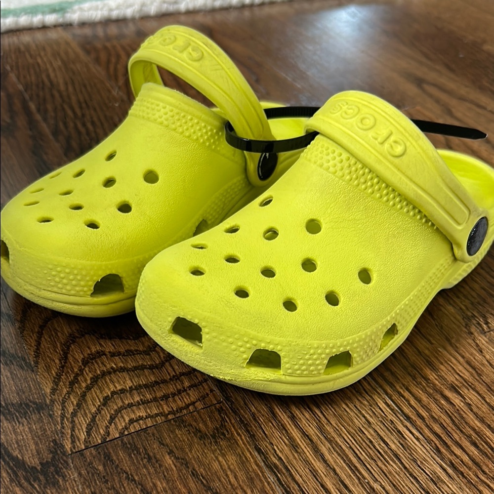 CROCS Lemon Yellow